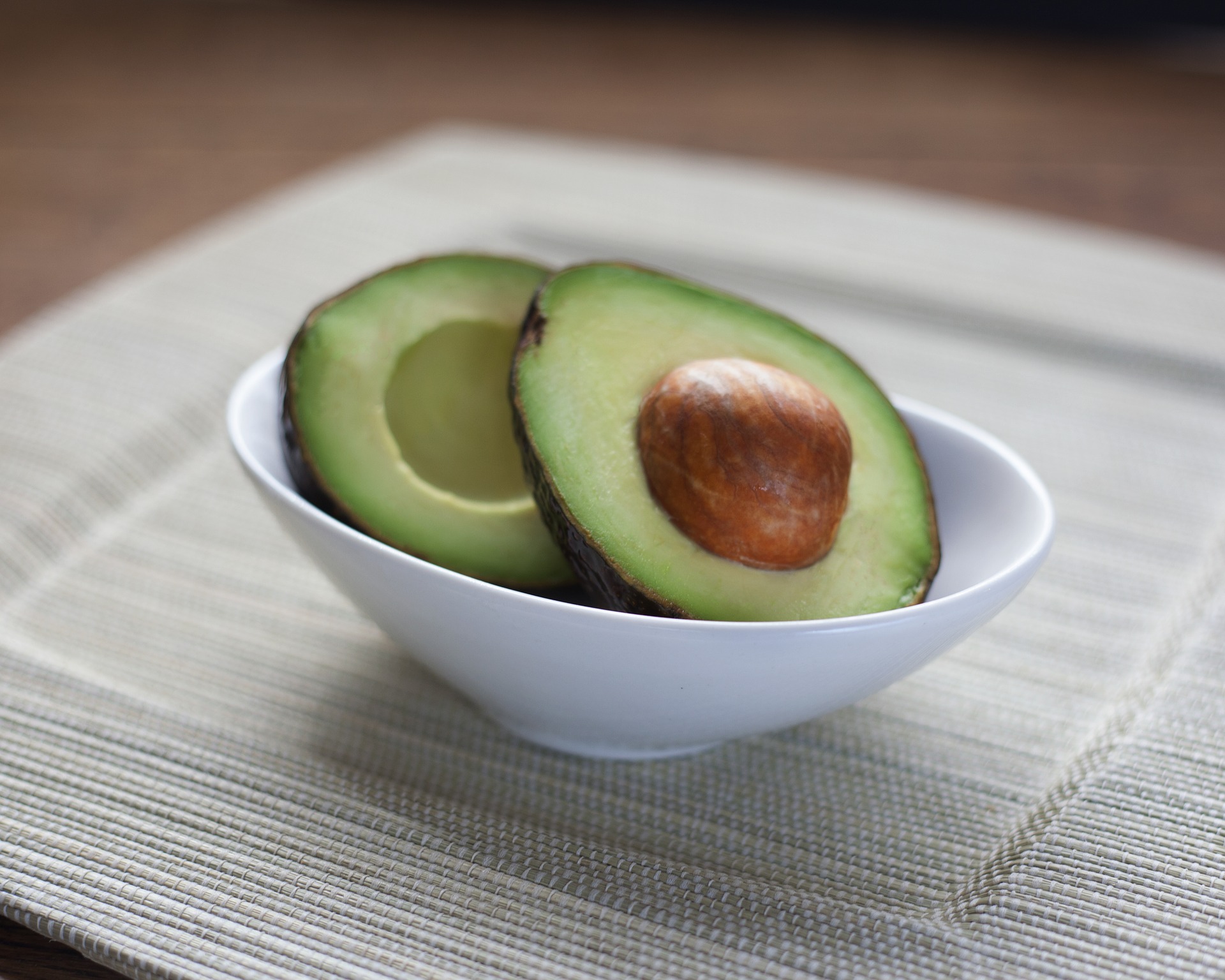 There are a variety of reasons that breastfeeding and avocados are a great pair.